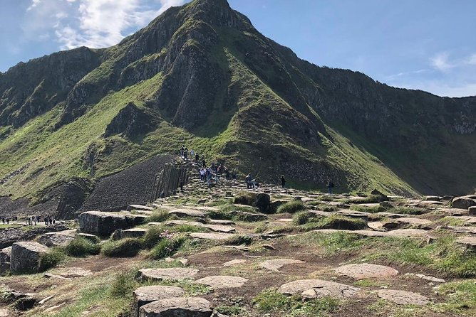 giants-causeway-luxury-private-day-tour-4