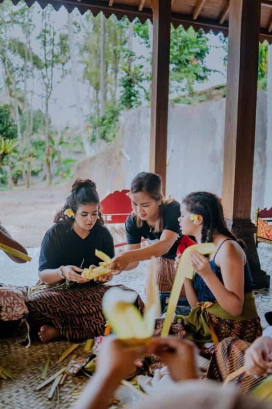 Gianyar: Balinese Cultural Workshop with Dance and Music - FAQ