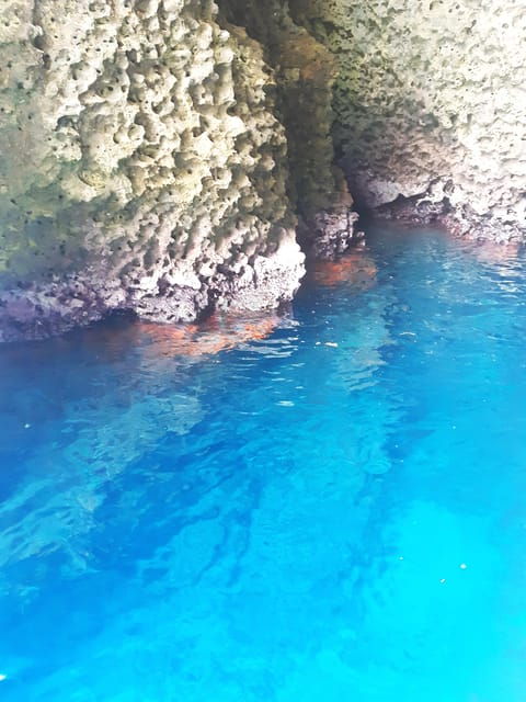 giardini-naxos-isola-bella-and-grottos-cruise-with-aperitif