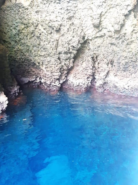 giardini-naxos-isola-bella-and-grottos-cruise-with-aperitif