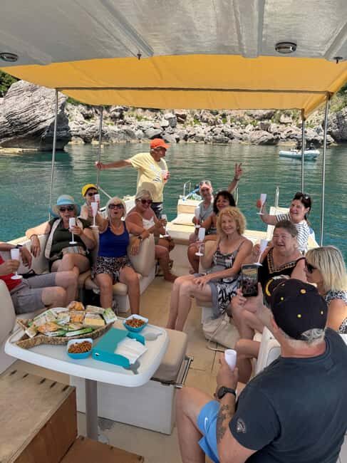 Giardini-Naxos: Sunset Boat Tour with Aperitif and Dolphins - Key Points