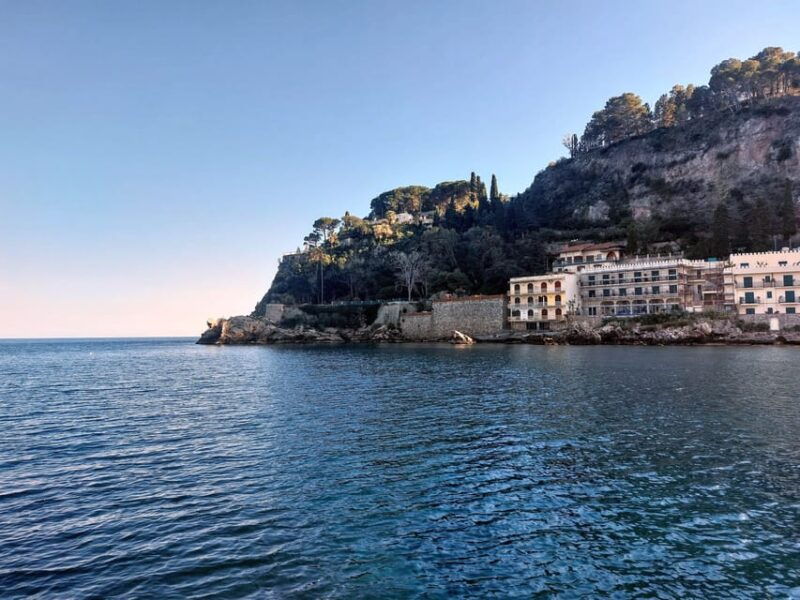 giardini-naxos-taormina-2-hours-boat-tour-with-snorkeling