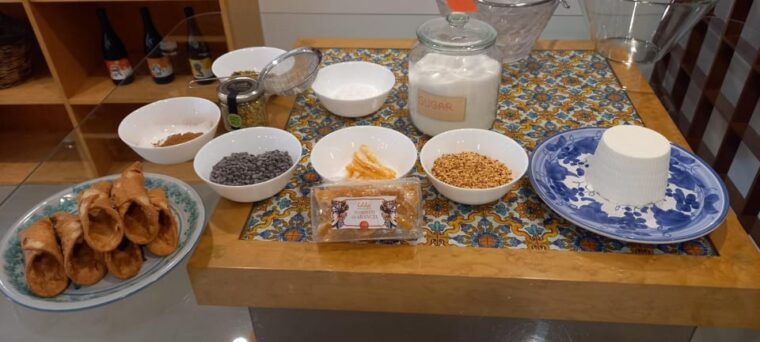 giardini-naxos-taormina-cannoli-tiramisu-food-class