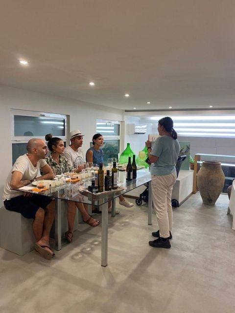 giardini-naxos-taormina-etna-wine-and-oil-tasting