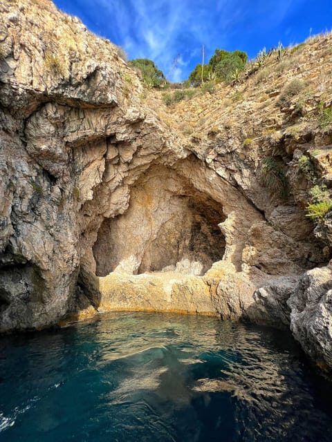Giardini Naxos: Taormina & Isola Cruise Bella with Aperitif - Who Is This Tour Best For?