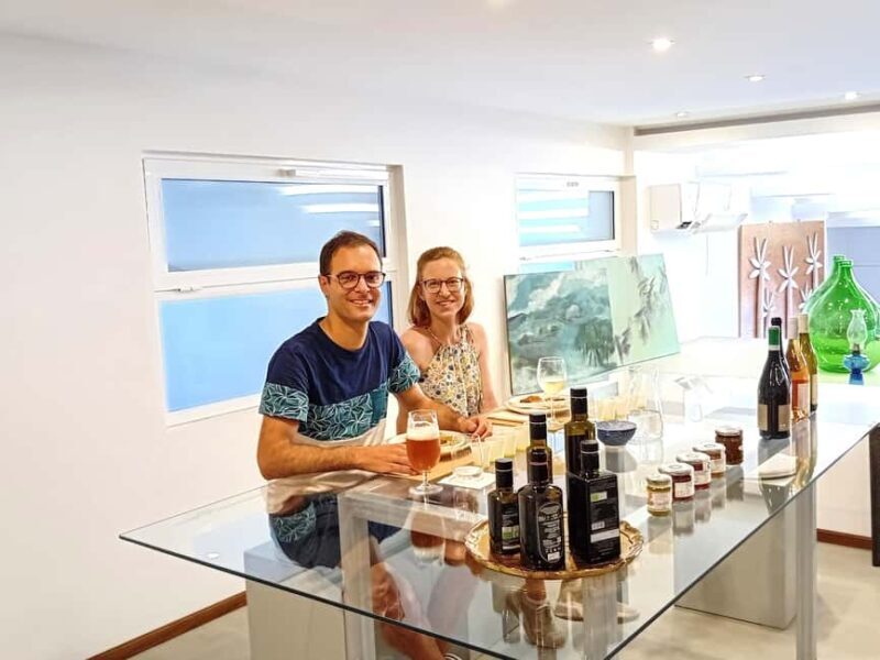 Giardini Naxos, Taormina: Sicilian Tasting Oil Wine Product - Key Points