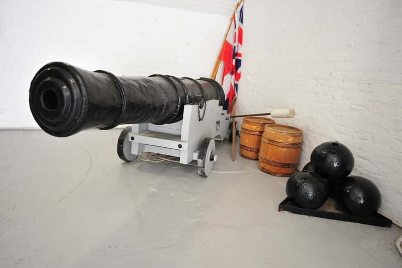 Gibraltar: Private Highlights Tour with Entry Tickets - FAQs
