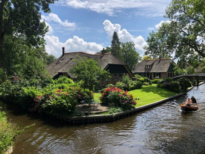 giethoorm-exploring-the-north-of-the-netherlands-tour