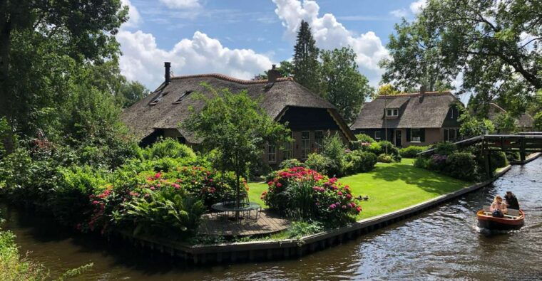 giethoorm-exploring-the-north-of-the-netherlands-tour