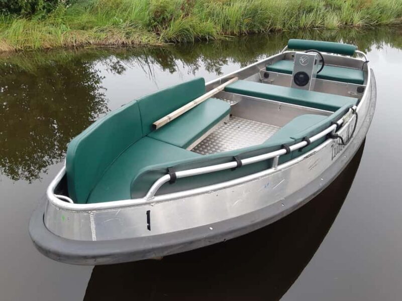 Giethoorn: 2 Hours 8 persons boat steeringwheel + cushions - The Sum Up: Is It Worth It?