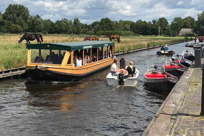 giethoorn-and-zaanse-schans-windmills-day-trip-from-amsterdam