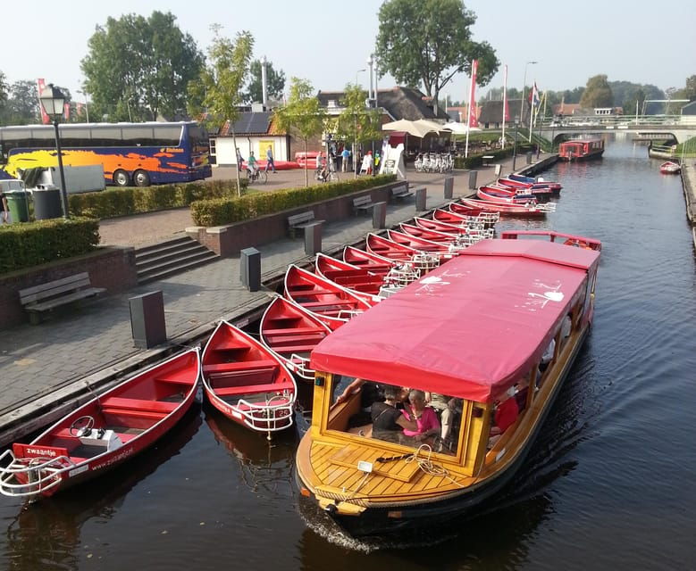 giethoorn-canal-cruise-giethoorn-village-and-lake