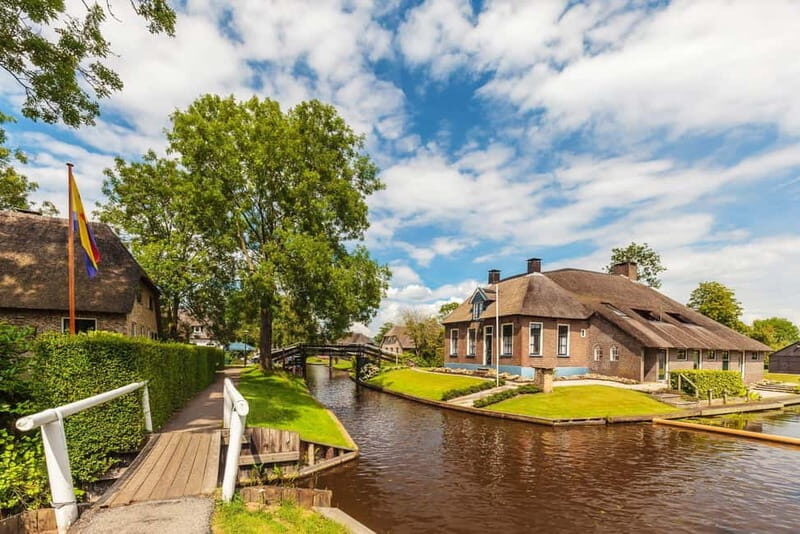 Giethoorn: Canal Cruise & lake Tour & Sightseeing Village - Practical Details and Value