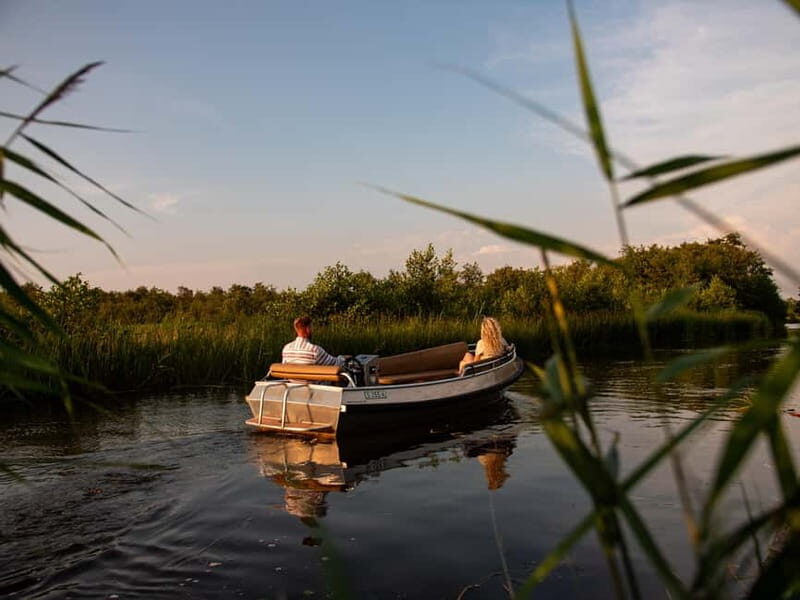 Giethoorn centre: Private tour with local tourguide - Who Would Love This Tour?  