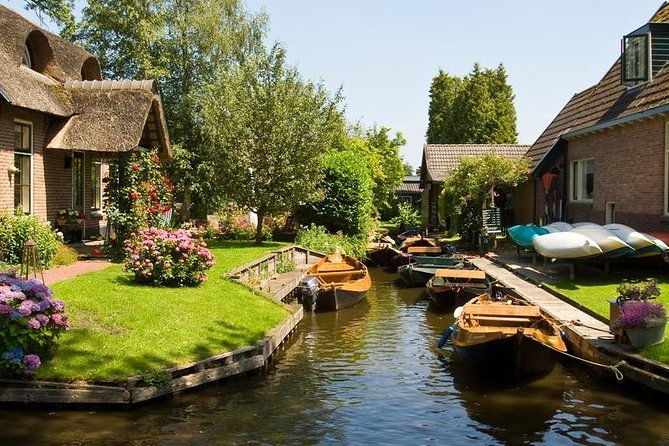 giethoorn-day-private-tour-inc-boat-trip