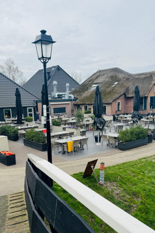 giethoorn-exclusive-private-tour-of-the-dutch-venice