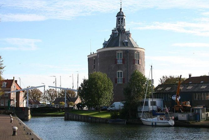 giethoorn-private-tour-from-amsterdam-in-jaguar-s-type