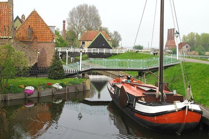 giethoorn-private-tour-from-amsterdam-in-jaguar-s-type