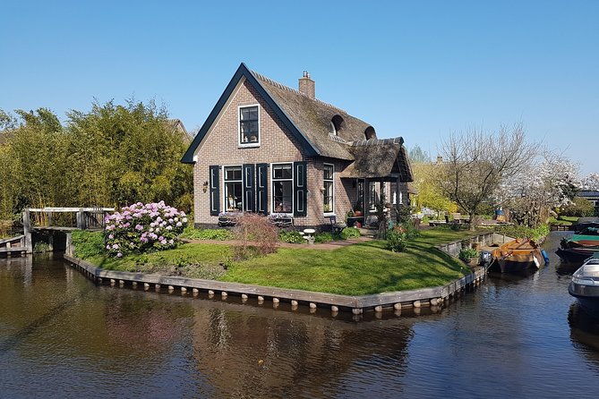 giethoorn-small-group-tour-from-amsterdam-max-8-people