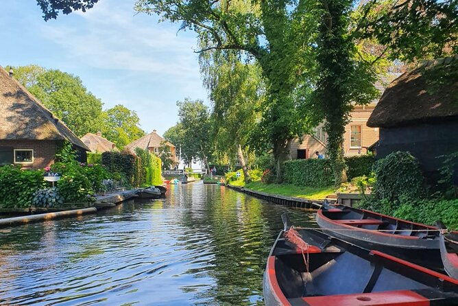 giethoorn-small-group-tour-from-amsterdam-max-8-people