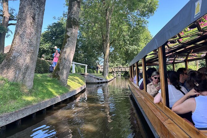 giethoorn-windmill-guided-day-tour-with-lunch