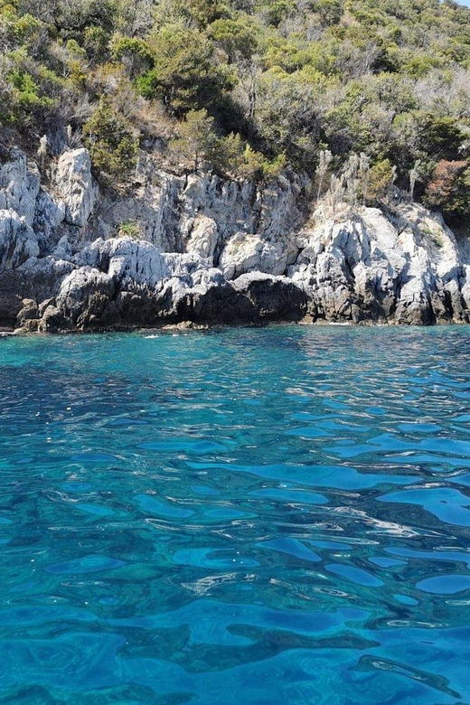 giglio-island-tuscania-tour-and-snorkelling-on-a-dinghy