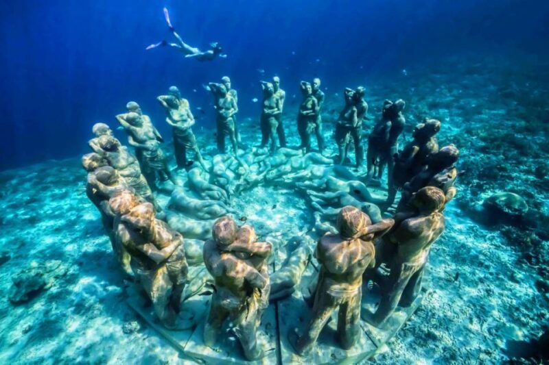 gili-islands-underwater-statues-cruise-and-snorkeling