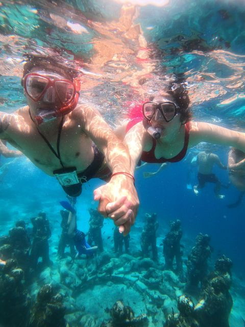 gili-trawangan-half-day-snorkeling-with-turtle-and-statue