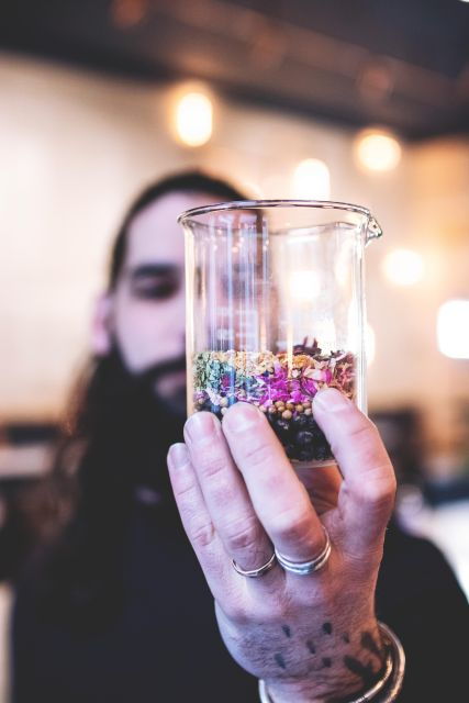 gin-distillation-workshop-in-french