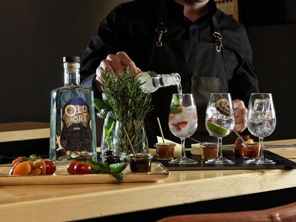 gin-tasting-experience-in-athens