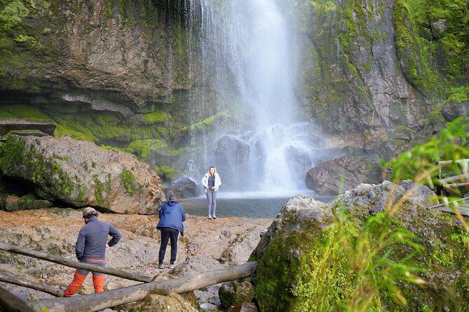 giron-waterfall-and-busa-lake