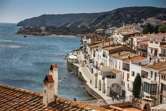 Girona, Figueres, Dalí Museum and Cadaqués Tour from Barcelona - Key Points