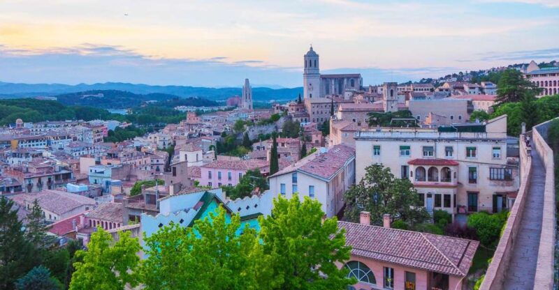 girona-guided-2-hour-walking-tour-with-food-tasting