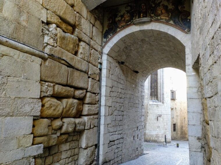 girona-history-and-gastronomy-small-group-with-tastings