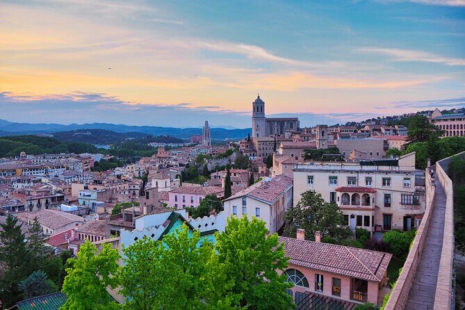 Girona History, Legends, and Food Walking Tour with food tasting - Navigating the Itinerary: What You’ll See and Experience