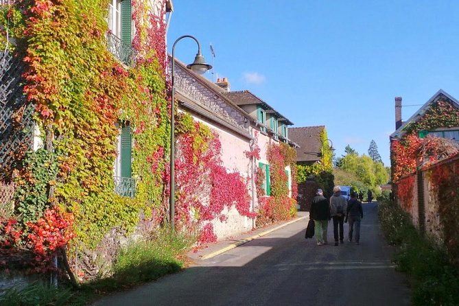giverny-and-honfleur-private-day-trip-from-paris