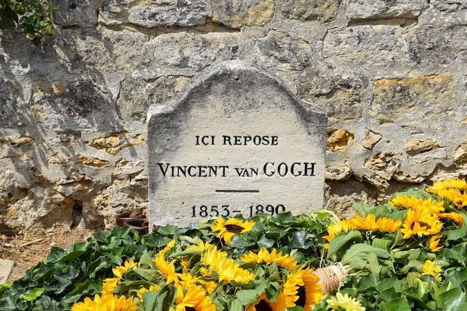 giverny-auvers-sur-oise-private-day-trip-with-monet-van-gogh-tour-from-paris