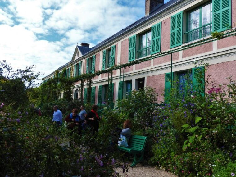 giverny-monets-house-and-gardens-skip-the-line-tour