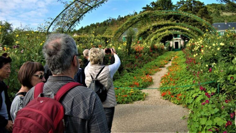 giverny-monets-house-and-gardens-skip-the-line-tour