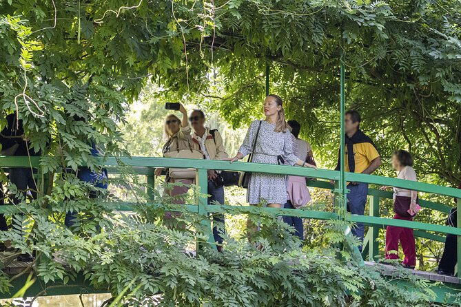 giverny-monets-house-audio-guided-half-day-tour-from-paris