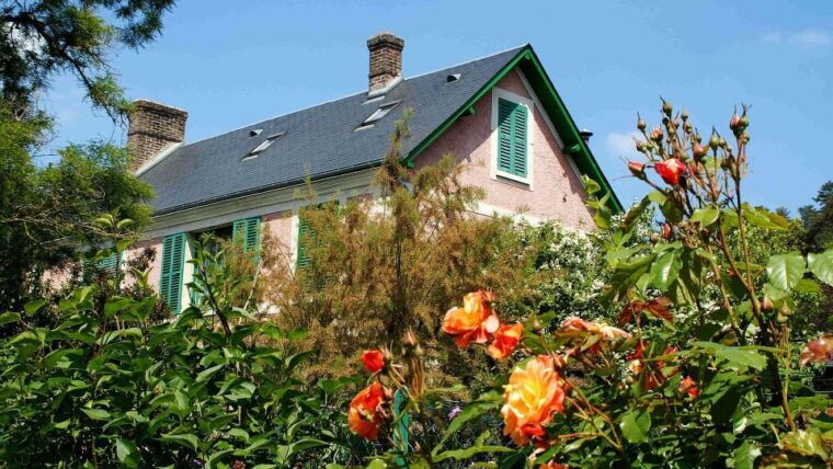 giverny-monets-house-gardens-private-tour-from-paris