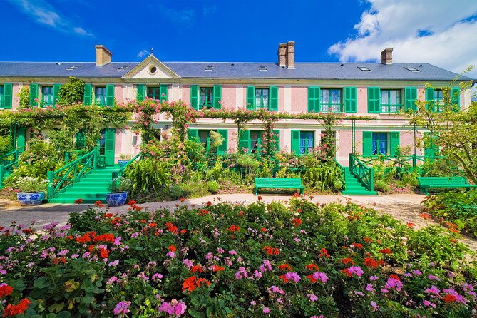 giverny-monets-house-versailles-palace-day-trip-from-paris