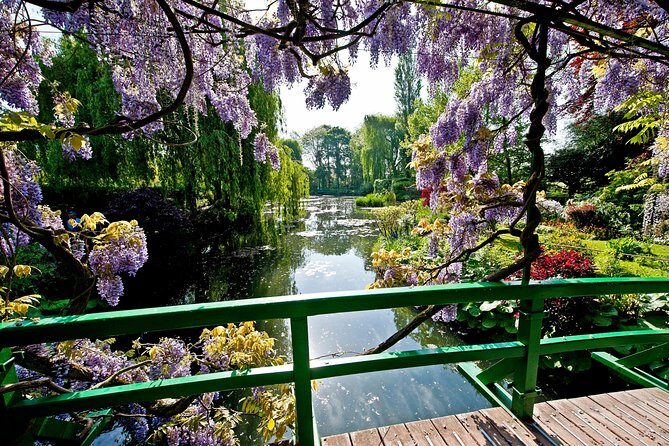 Giverny Monet's House & Versailles Palace Private Day Trip from Paris - The Itinerary in Detail