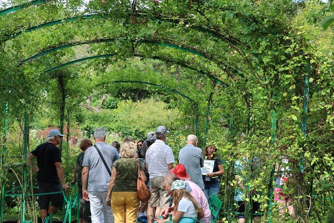 giverny-private-half-day-trip-including-claude-monet-gardens-house-from-paris