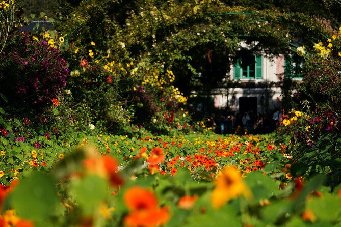 giverny-private-tour-monets-house-garden
