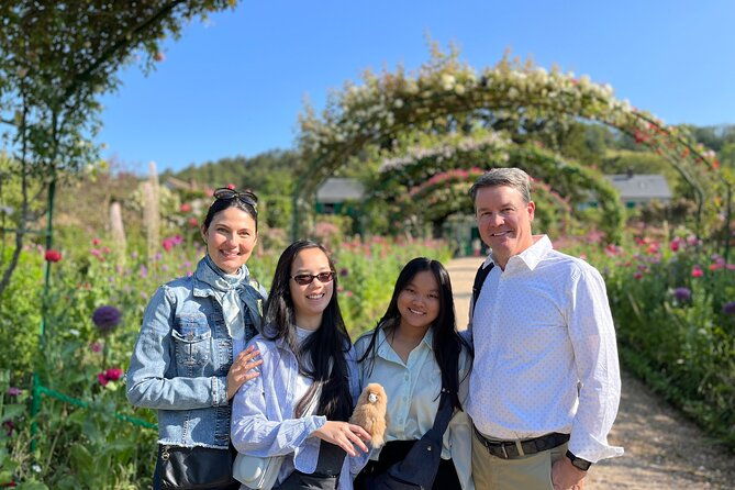 giverny-versailles-private-guided-tour-with-ticket-entry