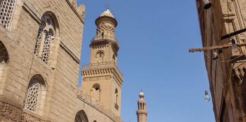 Giza: Egyptian Museum & Optional Khan el-Khalili Tour - Strolling Old Cairo