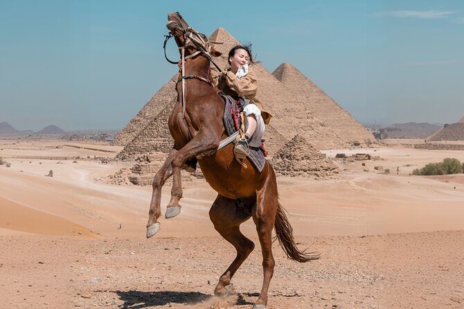 Giza Pyramids Photoshoot with Jumping Horse, Camel and Sphinx - An In-Depth Look at the Giza Pyramids Photoshoot Tour