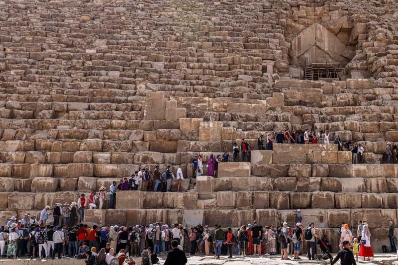 Giza Pyramids Tour With Entry To Khufu Pyramid From Cairo - Key Points