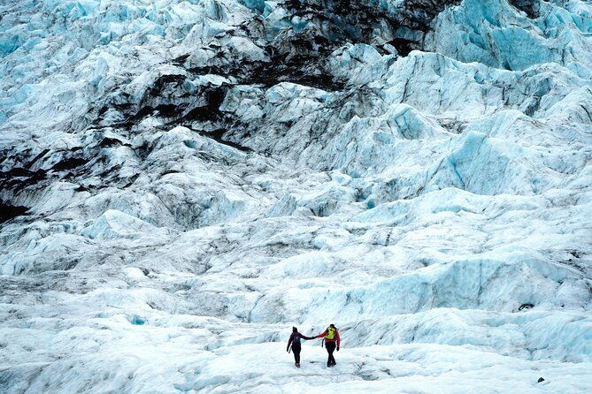 glacier-and-ice-cave-private-photoshoot-15-shot-photo-package-2